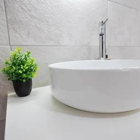 Florit Flats - The Monteolivete Walencja