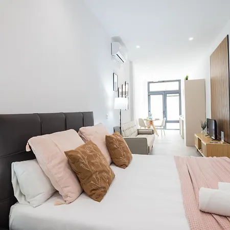 Florit Flats - The Monteolivete Daire