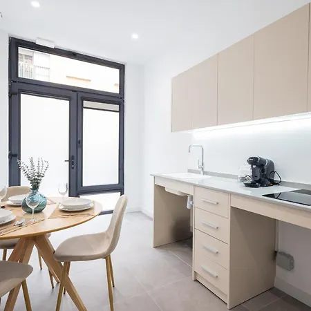 Florit Flats - The Monteolivete * Valensiya