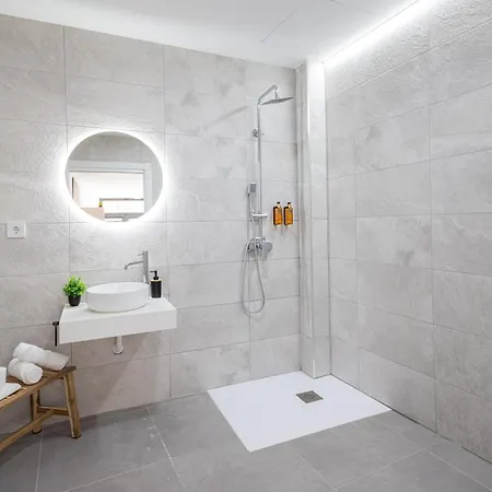 Florit Flats - The Monteolivete Daire Valensiya
