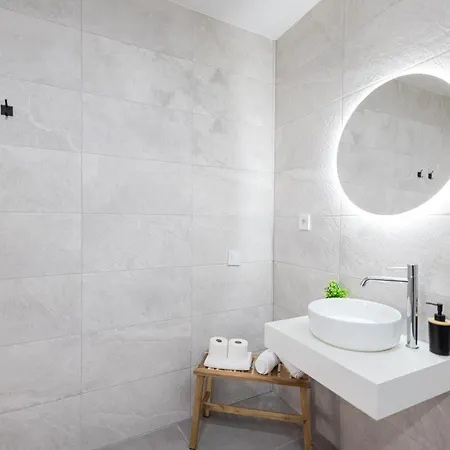 Florit Flats - The Monteolivete * Valensiya