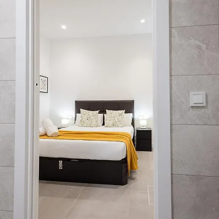 Florit Flats - The Monteolivete Valensiya